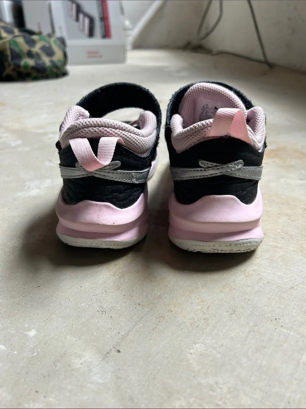 Nike Kids Black and Light Pink Velcro Athletic/Basketball Sneakers